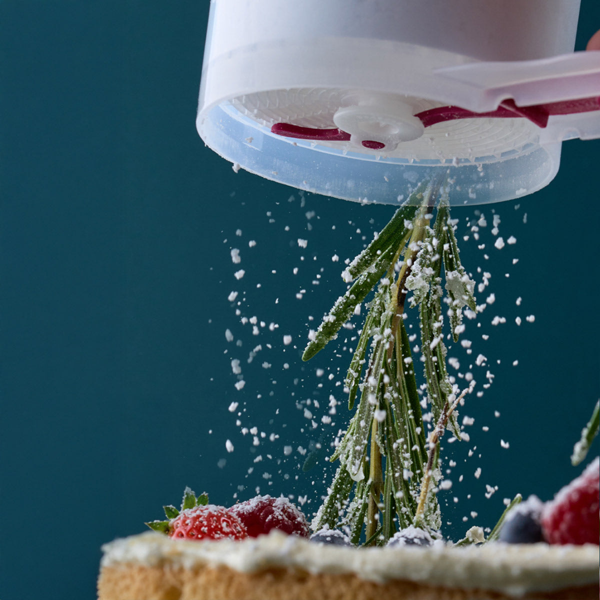 Tupperware? Sift 'N Store | Sifter and Storage Container. 8.8 oz / 250 g - Image 4