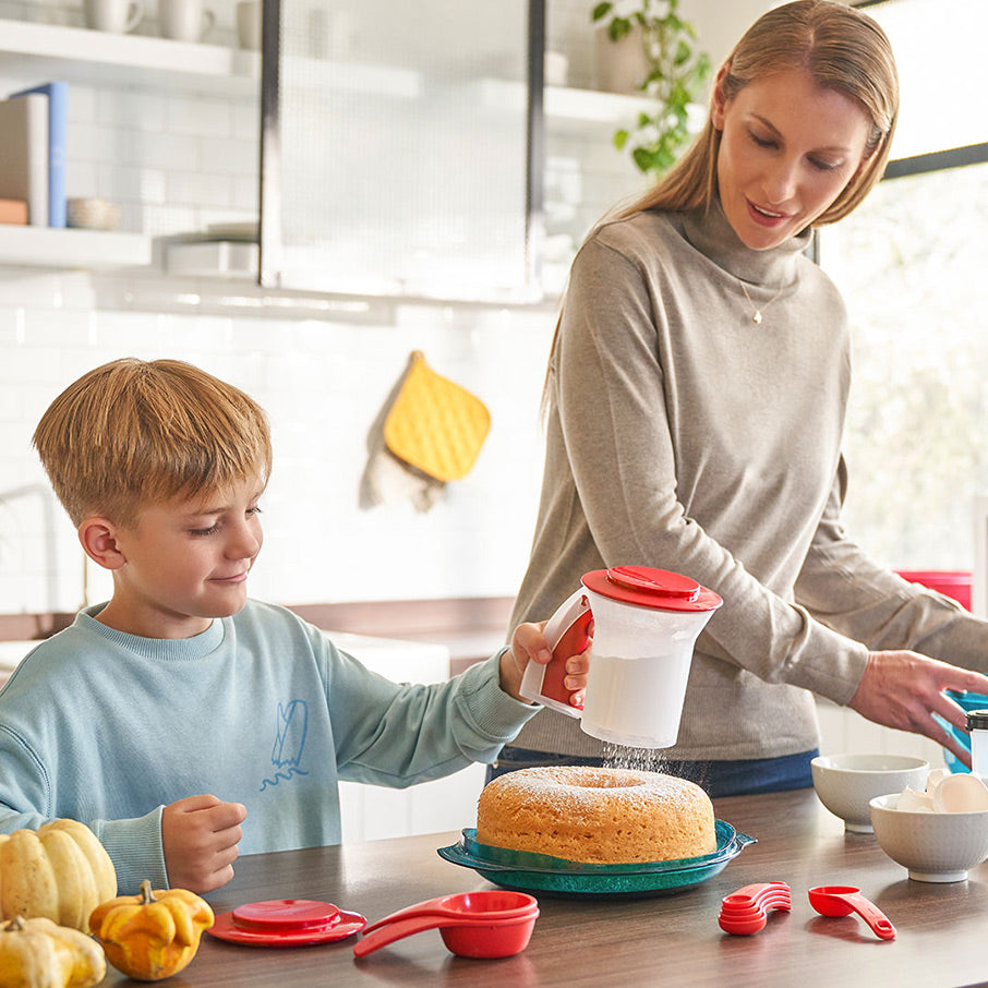 Tupperware? Sift 'N Store | Sifter and Storage Container. 8.8 oz / 250 g - Image 3